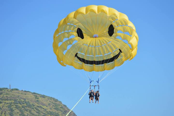h2o waterports parasailing